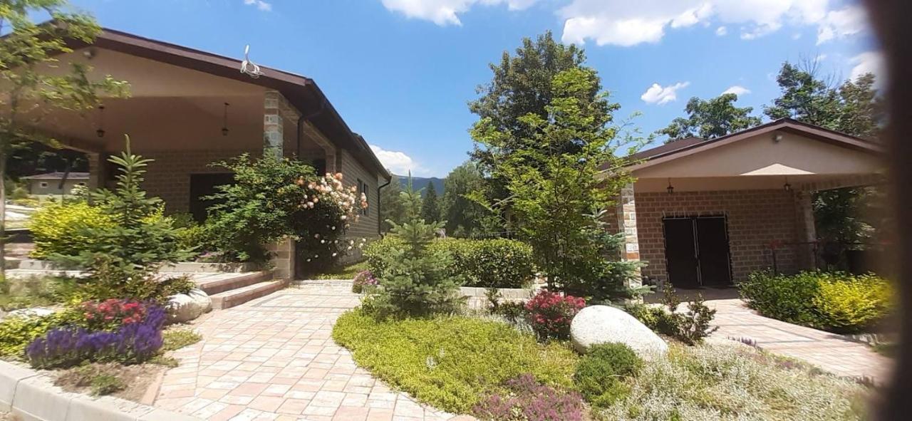 Villa Комплекс Омайник Kalofer Exterior foto